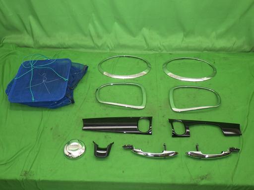 560908001　　クリックすると、もっと大きい画像を表示