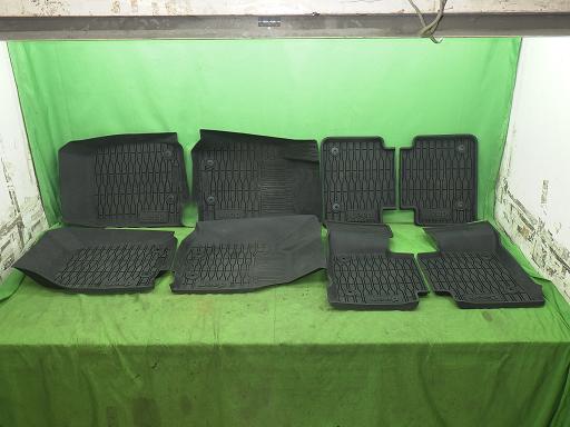 565258006　　クリックすると、もっと大きい画像を表示