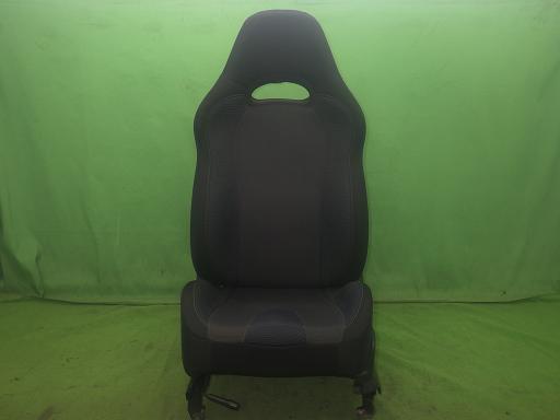 565792001　　クリックすると、もっと大きい画像を表示