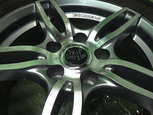 564572001　　クリックすると、もっと大きい画像を表示