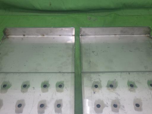 564608002　　クリックすると、もっと大きい画像を表示