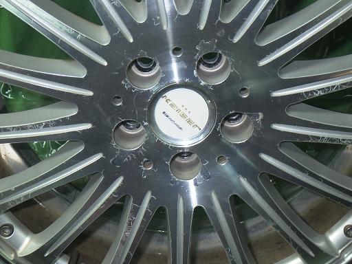 565727001　　クリックすると、もっと大きい画像を表示