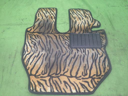 565750002　　クリックすると、もっと大きい画像を表示