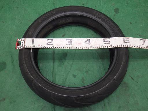 511376013　　クリックすると、もっと大きい画像を表示