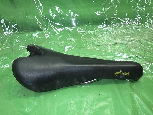 560317001　　クリックすると、もっと大きい画像を表示