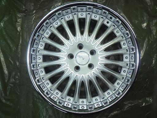 563828001　　クリックすると、もっと大きい画像を表示