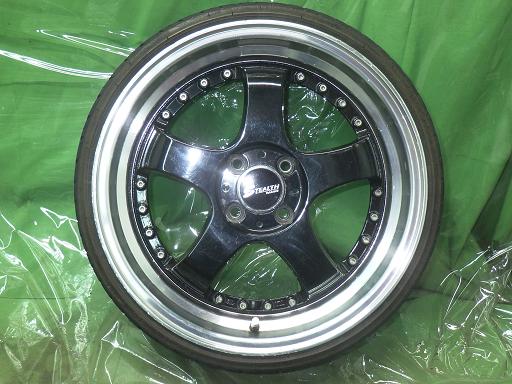 564702001　　クリックすると、もっと大きい画像を表示