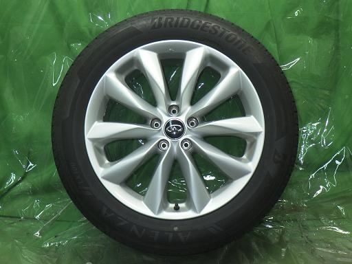 565718010　　クリックすると、もっと大きい画像を表示