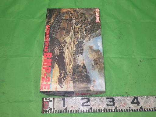 555661007　　クリックすると、もっと大きい画像を表示