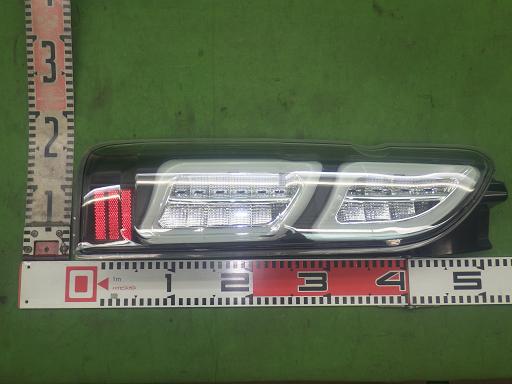 564703001　　クリックすると、もっと大きい画像を表示