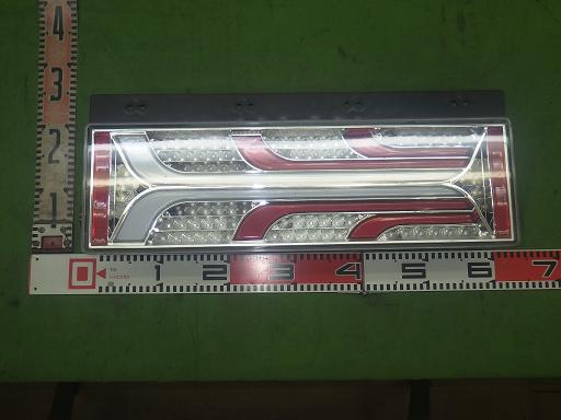 564704001　　クリックすると、もっと大きい画像を表示