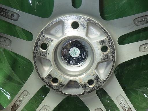 565643001　　クリックすると、もっと大きい画像を表示