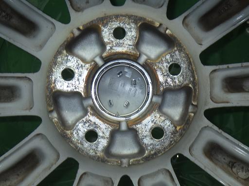 565718010　　クリックすると、もっと大きい画像を表示