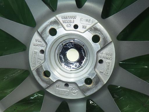 565722001　　クリックすると、もっと大きい画像を表示