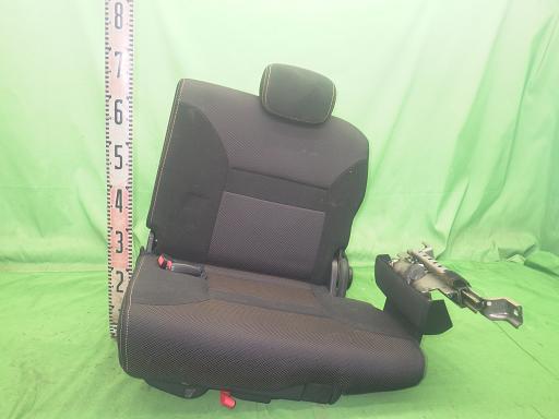 561900001　　クリックすると、もっと大きい画像を表示