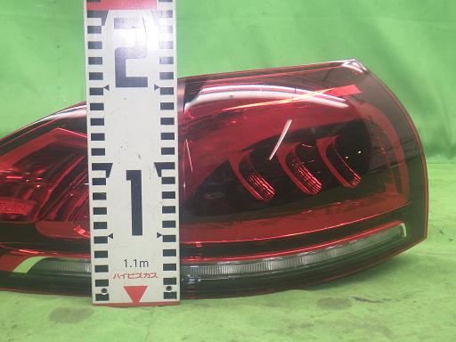 563928003　　クリックすると、もっと大きい画像を表示