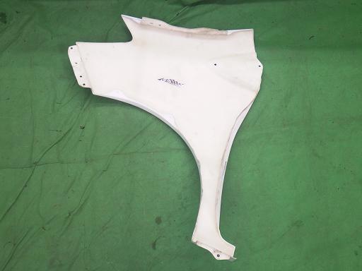 513784003　　クリックすると、もっと大きい画像を表示