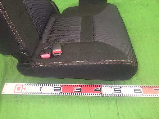 561900001　　クリックすると、もっと大きい画像を表示