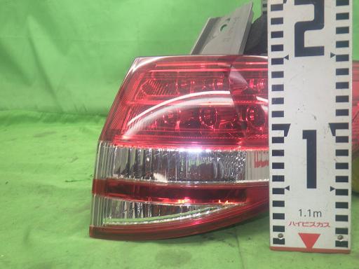 563908001　　クリックすると、もっと大きい画像を表示