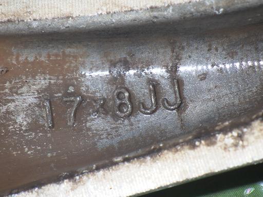 564849001　　クリックすると、もっと大きい画像を表示