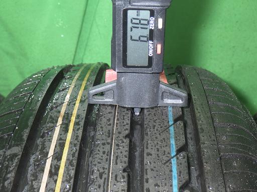 564860001　　クリックすると、もっと大きい画像を表示