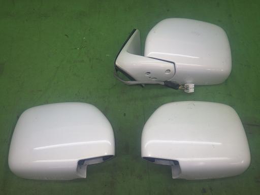 565796001　　クリックすると、もっと大きい画像を表示