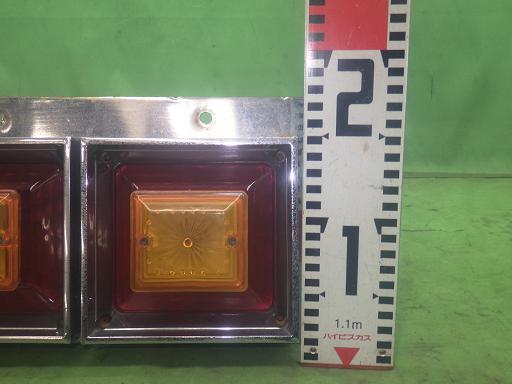 565798005　　クリックすると、もっと大きい画像を表示