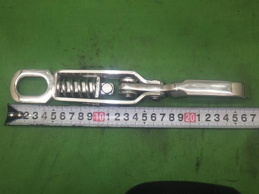 565987005　　クリックすると、もっと大きい画像を表示