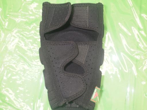 554377075　　クリックすると、もっと大きい画像を表示