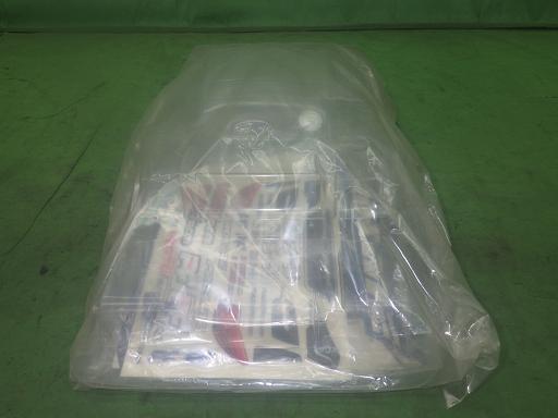 565541018　　クリックすると、もっと大きい画像を表示