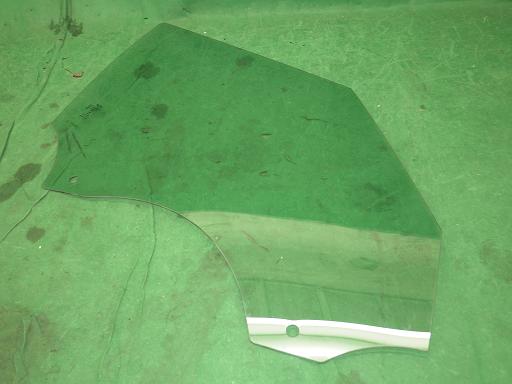 511651001　　クリックすると、もっと大きい画像を表示