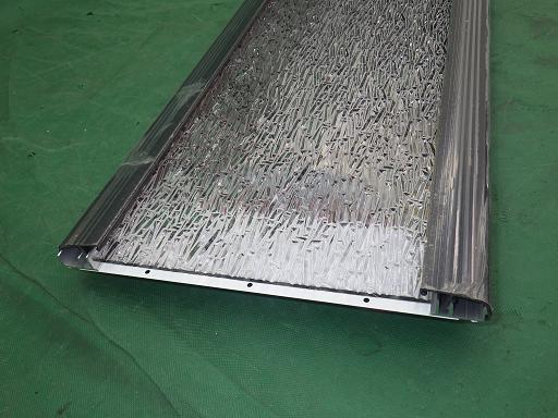 510133017　　クリックすると、もっと大きい画像を表示