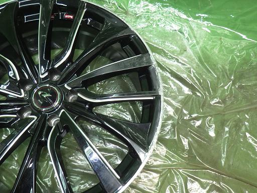 564898001　　クリックすると、もっと大きい画像を表示