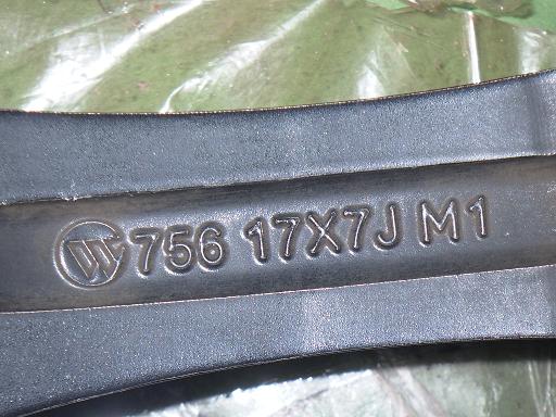 565413001　　クリックすると、もっと大きい画像を表示