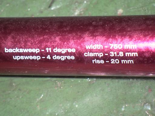 565858003　　クリックすると、もっと大きい画像を表示