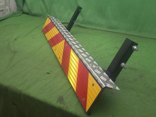 565902008　　クリックすると、もっと大きい画像を表示