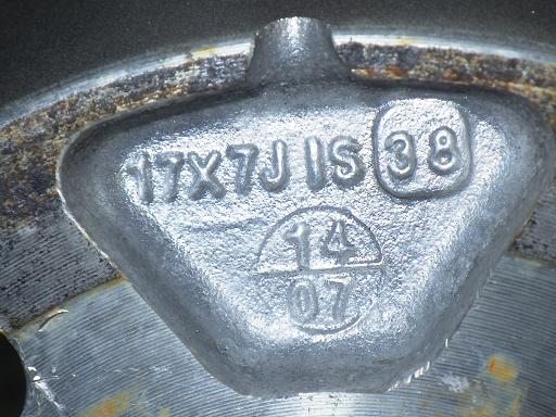 564680001　　クリックすると、もっと大きい画像を表示