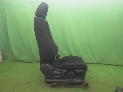 565732001　　クリックすると、もっと大きい画像を表示