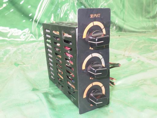 553507007　　クリックすると、もっと大きい画像を表示