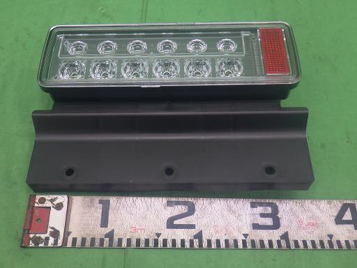 560219003　　クリックすると、もっと大きい画像を表示