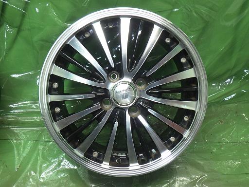 565774002　　クリックすると、もっと大きい画像を表示