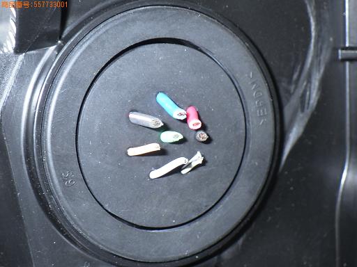 557733001　　クリックすると、もっと大きい画像を表示