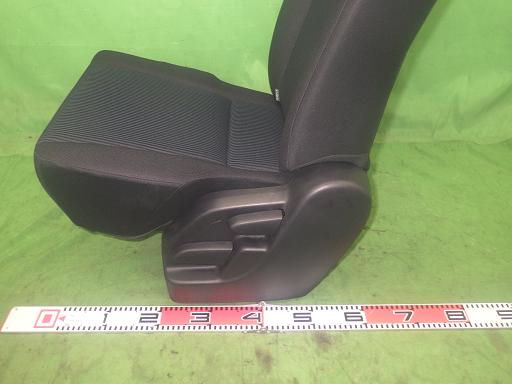 562944001　　クリックすると、もっと大きい画像を表示