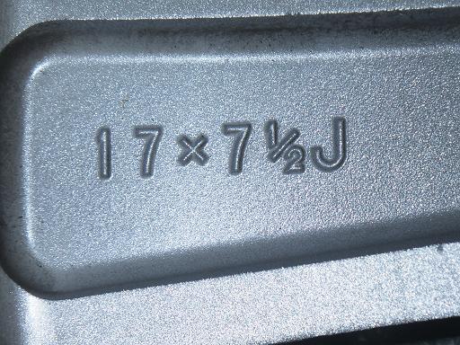 563738003　　クリックすると、もっと大きい画像を表示