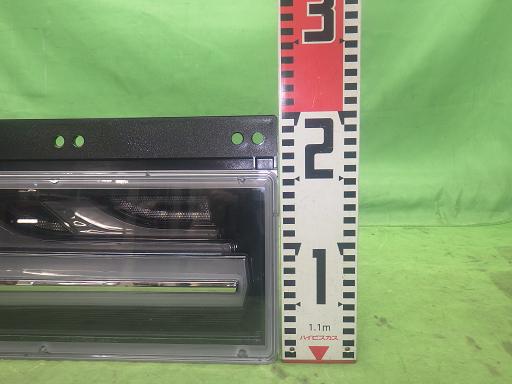 564585001　　クリックすると、もっと大きい画像を表示