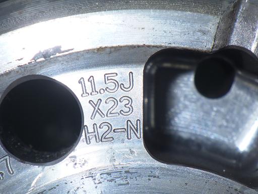 565962002　　クリックすると、もっと大きい画像を表示