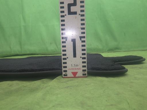 566068010　　クリックすると、もっと大きい画像を表示