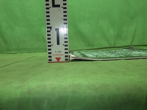 566164001　　クリックすると、もっと大きい画像を表示