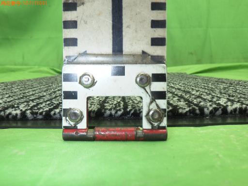 557176001　　クリックすると、もっと大きい画像を表示