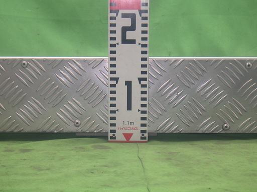 564221001　　クリックすると、もっと大きい画像を表示